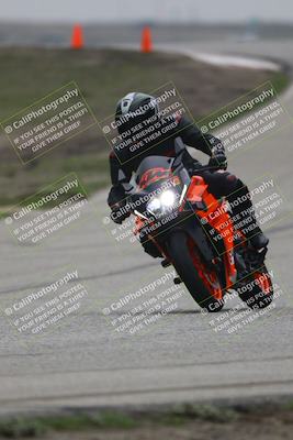 media/Nov-30-2025-TrackDaz (Sun) [[d8b22663df]]/C Group/Session 4 (Outside Grapevine)/